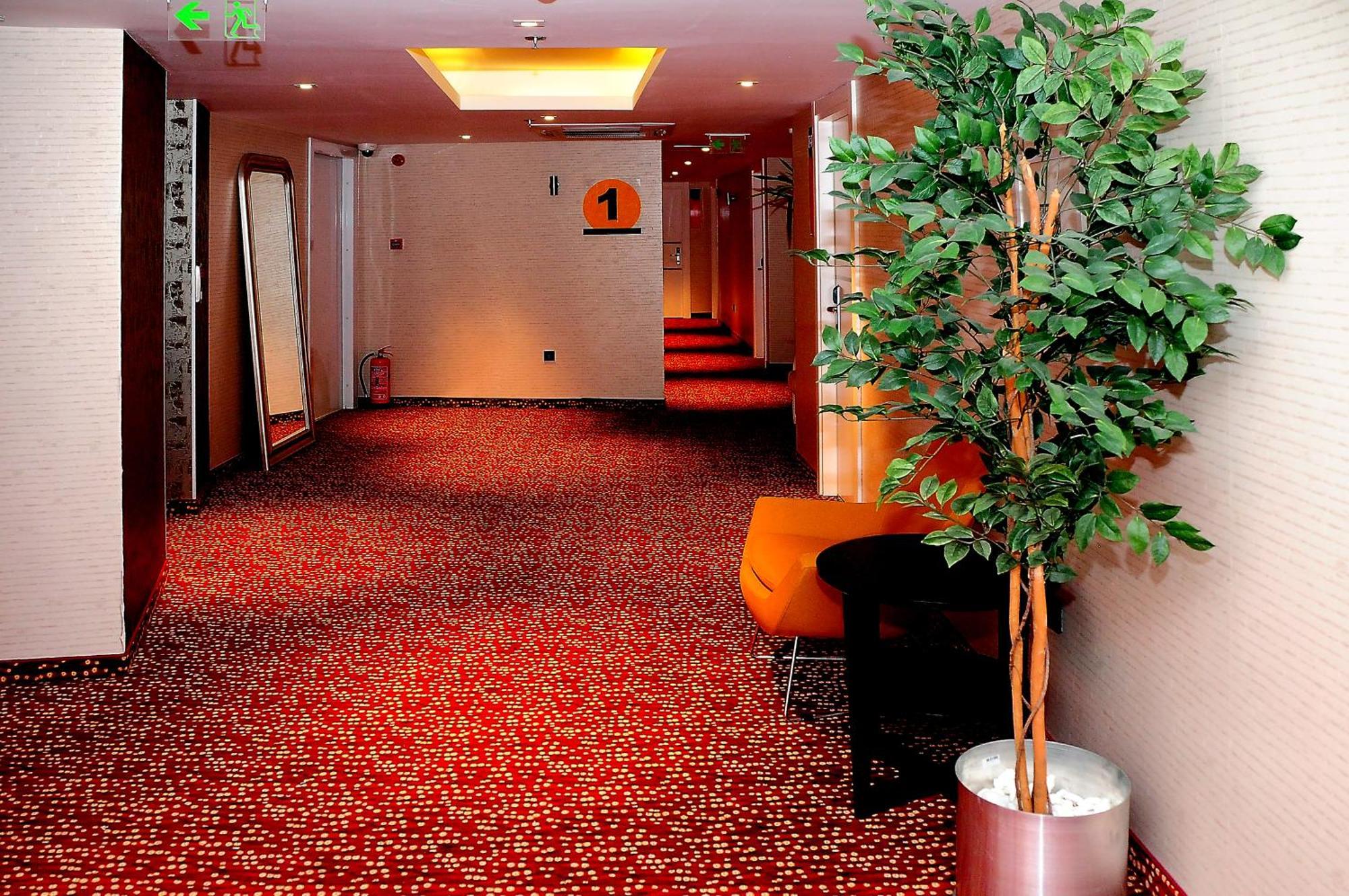 Tempo Hotel Caglayan Istanbul Bagian luar foto