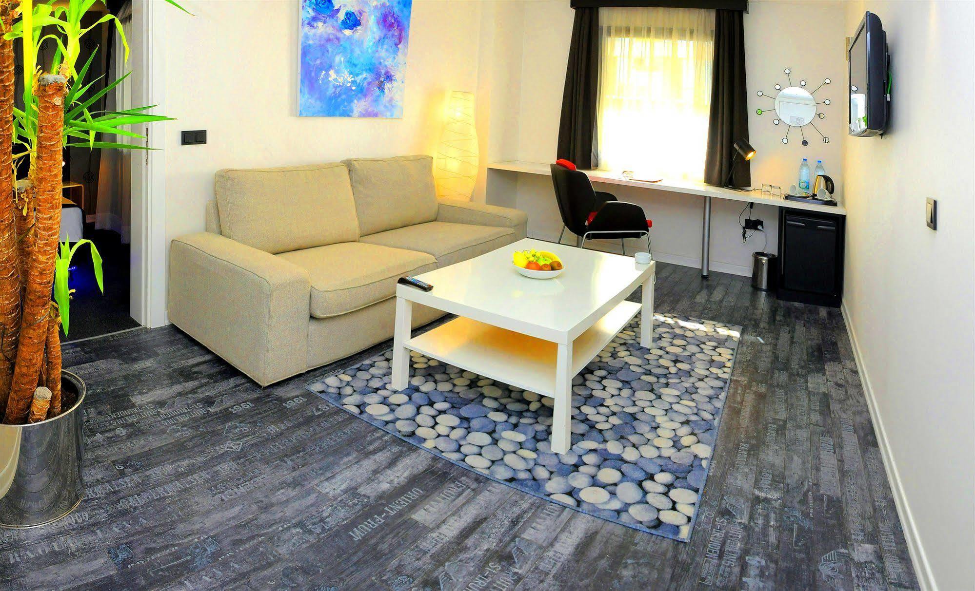 Tempo Hotel Caglayan Istanbul Bagian luar foto